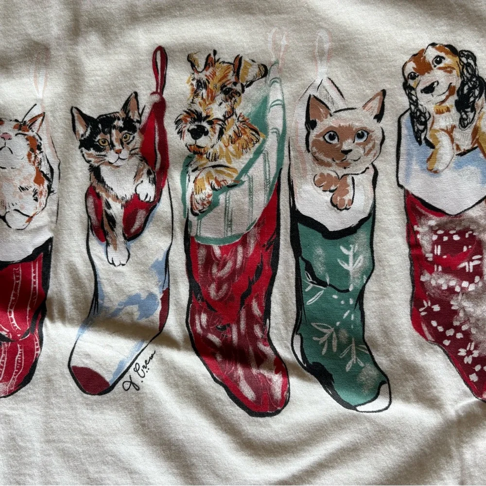 J Crew BU484 NWT Holiday cats dogs Pets Stockings Cotton Collector's T-Shirt L
